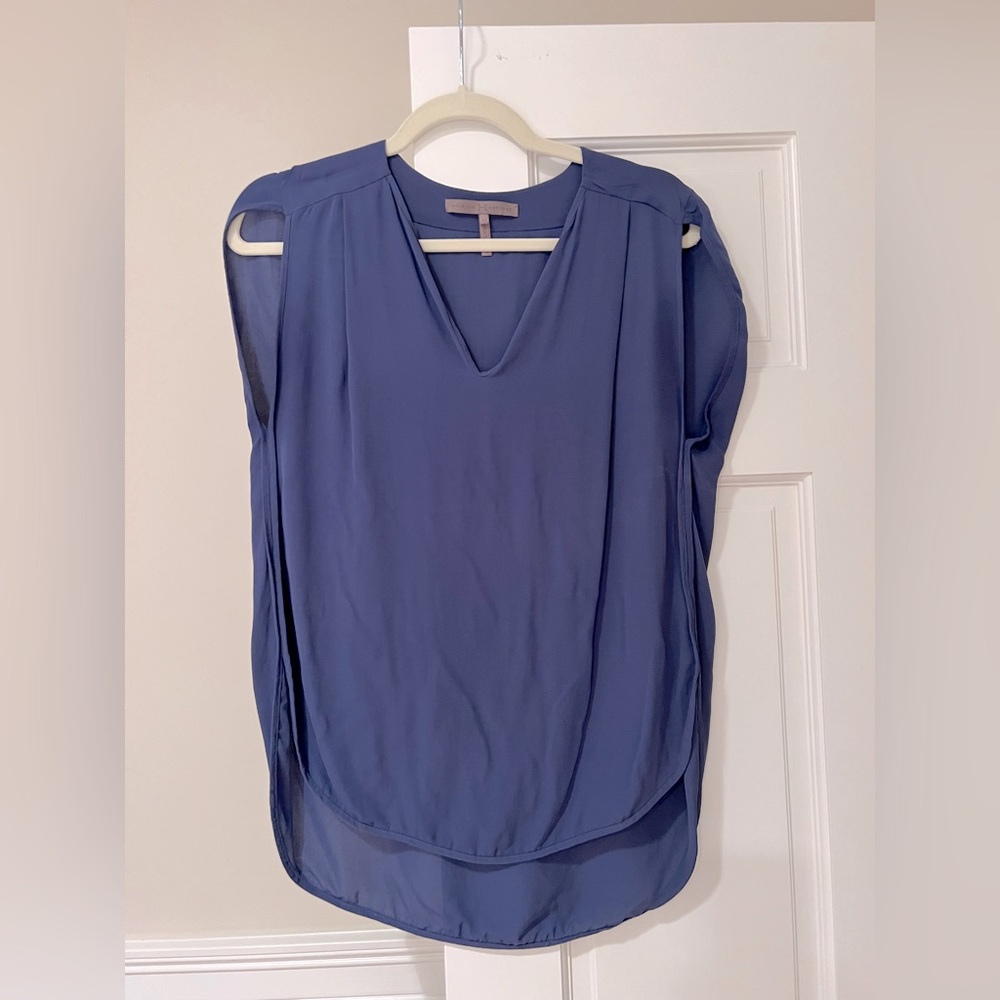 Hailstones heritage silk blue top in size medium